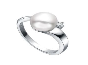 Stříbrný prsten s perlou a zirkonem
